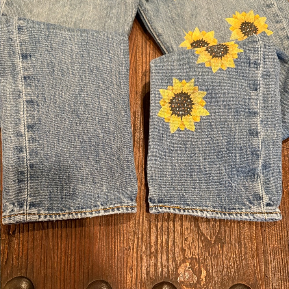 Levi's Blue Jeans with Sunflower Design - Picture 6 of 9